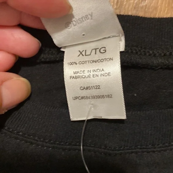 DISNEY  Love To Shop Mickey Minnie Women's Black Top (Size XL) NWT - Picture 6 of 6